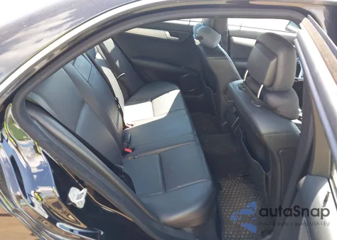 2013 Mercedes-Benz C 300 Sport 4Matic из США, поврежденный, VIN WDDGF8AB9DR301546